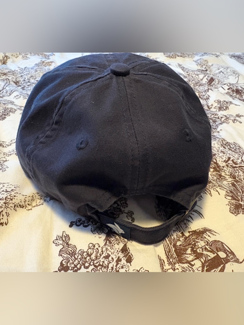 Rabbit Rec Hat - Picture 2 of 4